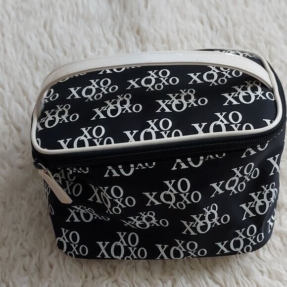 XOXO‎ Cosmetic Bag Make Up Carrier Case Travel Black White Mirror - Picture 1 of 7